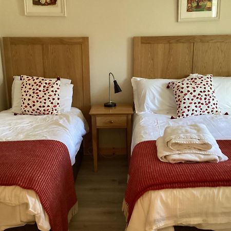 Roundstone Retreats Abbys Cottage Екстериор снимка