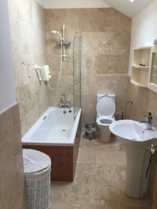 Roundstone Retreats Abbys Cottage Екстериор снимка